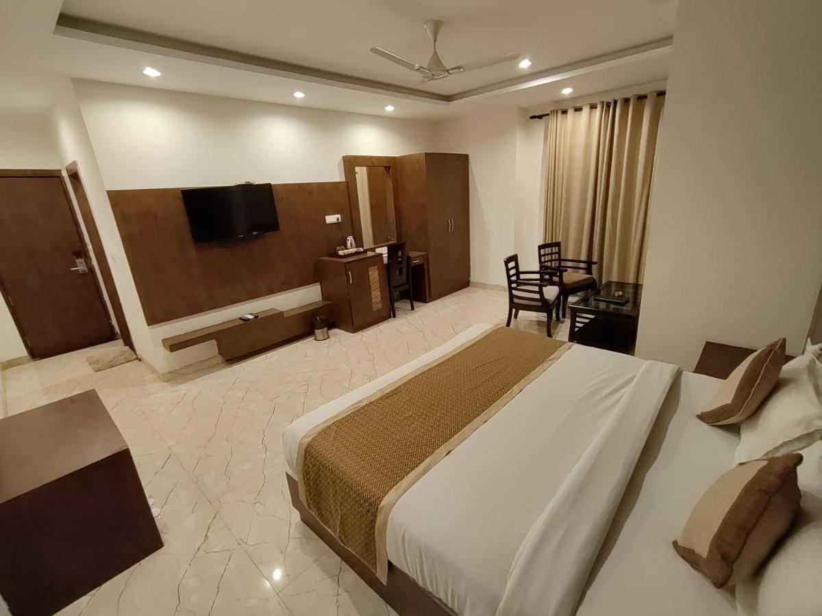 La Savanna By Dl Hotels & Resorts ラムナガル エクステリア 写真